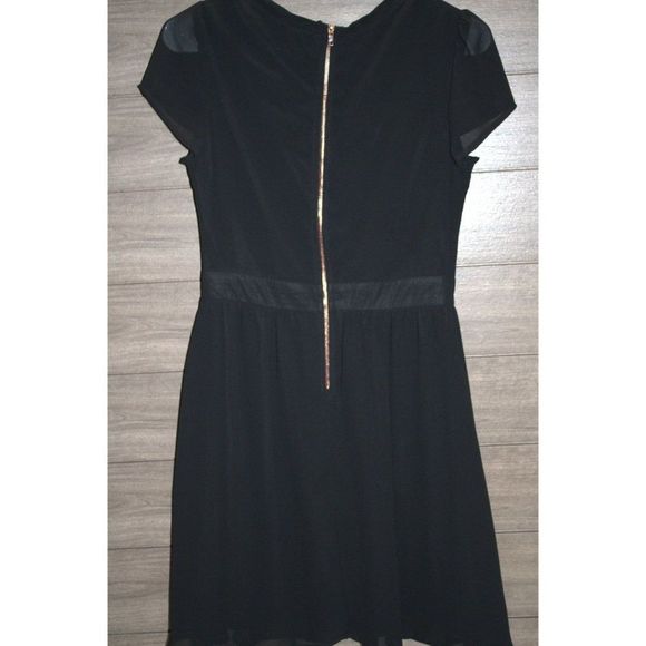 Xhilaration Black Dress with Criss Cross Pattern on Front Size Small - Picture 5 of 5